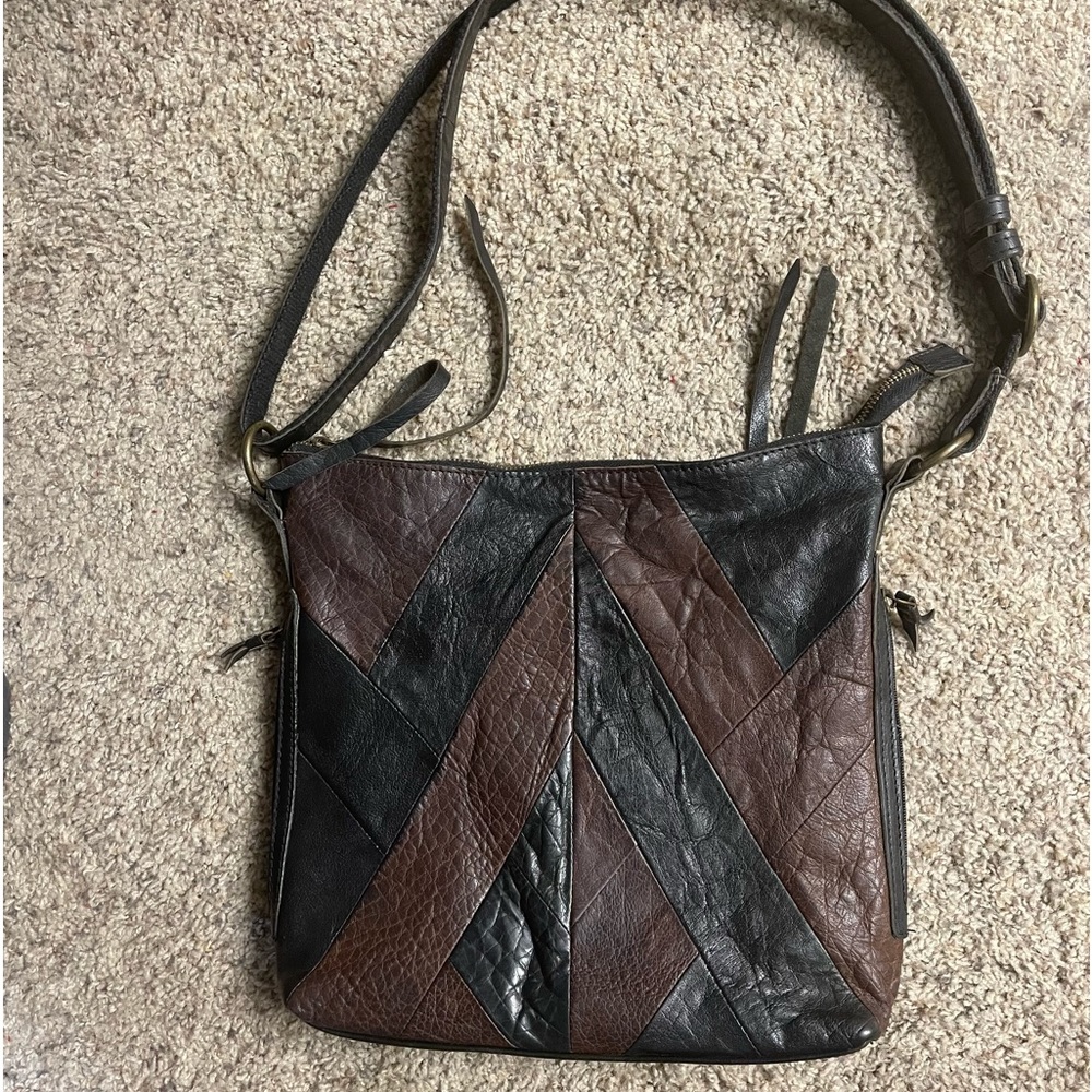 Lucky Brand Vintage Style Black/Brown Crossbody, gently used.